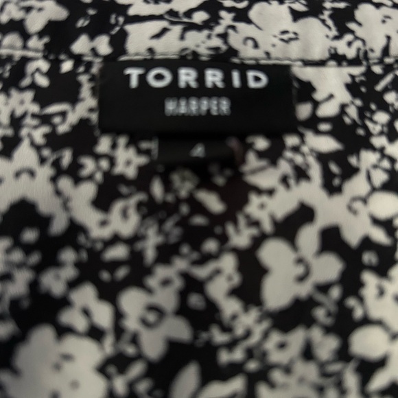 Torrid Black 3/4 Sleeve Notched Collar Blouse - Picture 2 of 3